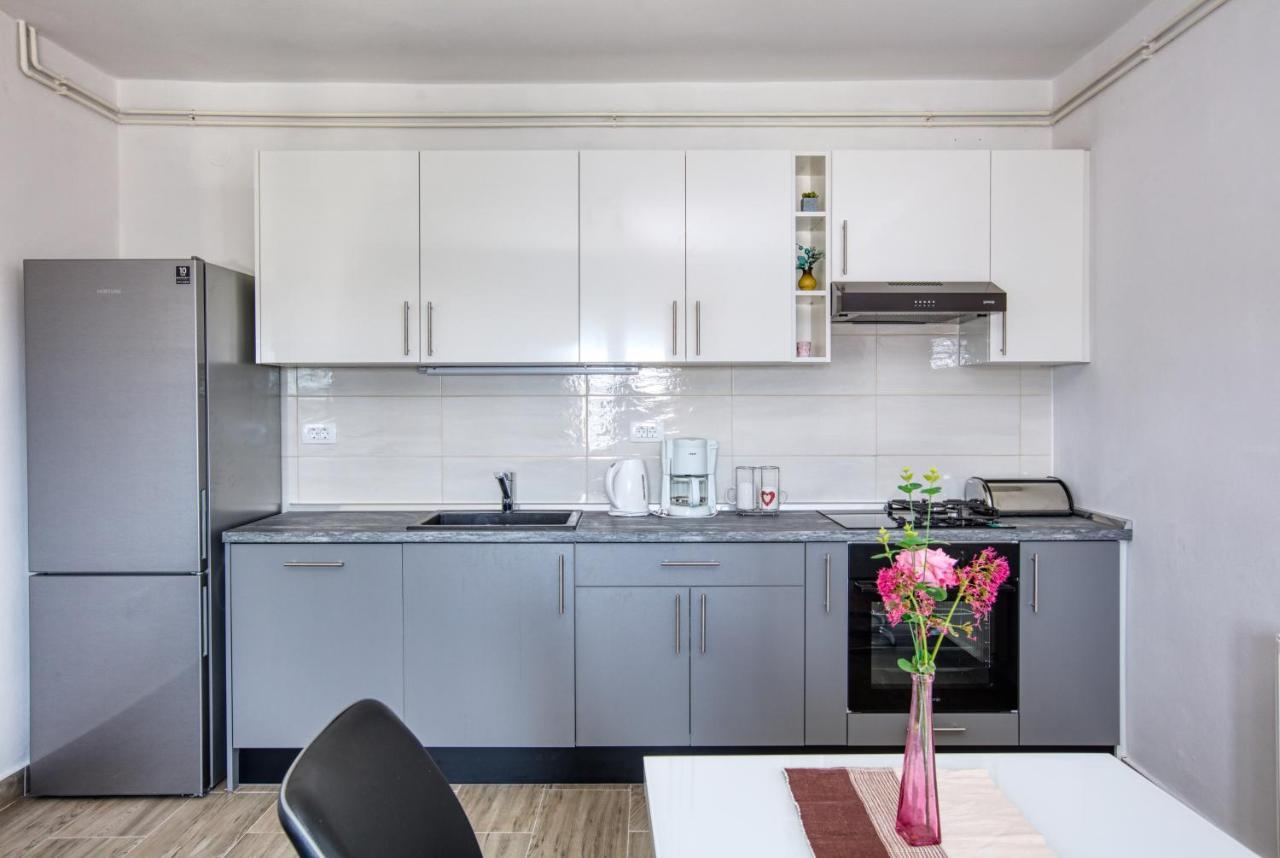 Apartment Tisno 5130C 外观 照片