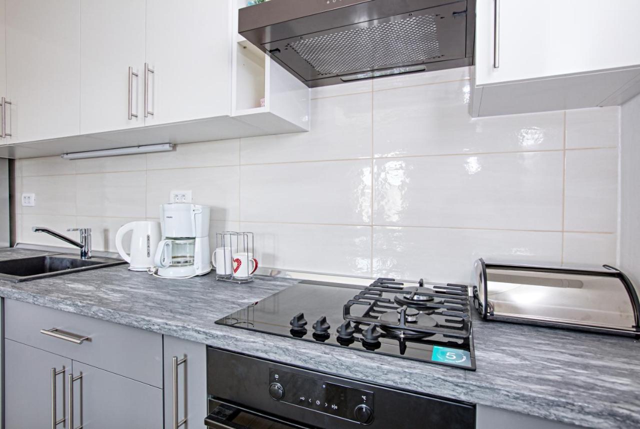 Apartment Tisno 5130C 外观 照片