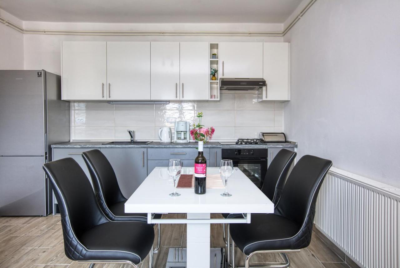 Apartment Tisno 5130C 外观 照片