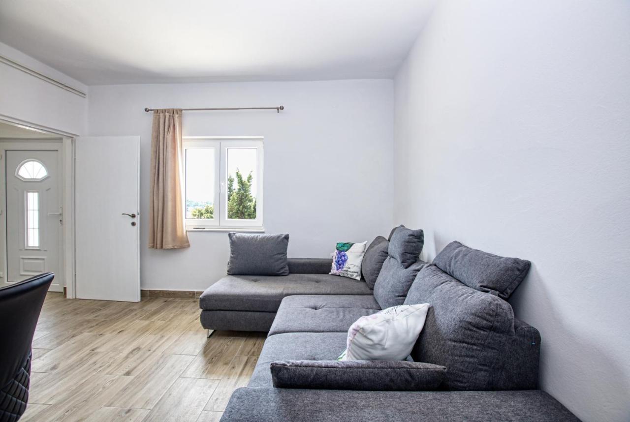 Apartment Tisno 5130C 外观 照片